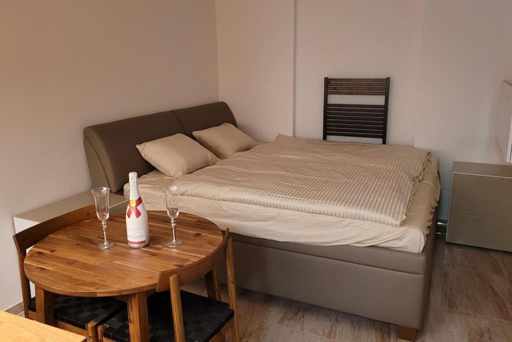 Luxusni Apartman Nedaleko Centra Πράγα Εξωτερικό φωτογραφία