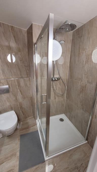 Luxusni Apartman Nedaleko Centra Πράγα Εξωτερικό φωτογραφία