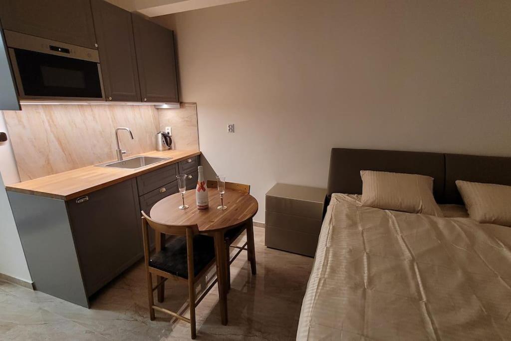 Luxusni Apartman Nedaleko Centra Πράγα Εξωτερικό φωτογραφία