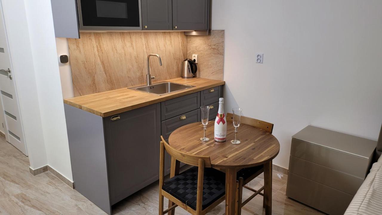 Luxusni Apartman Nedaleko Centra Πράγα Εξωτερικό φωτογραφία